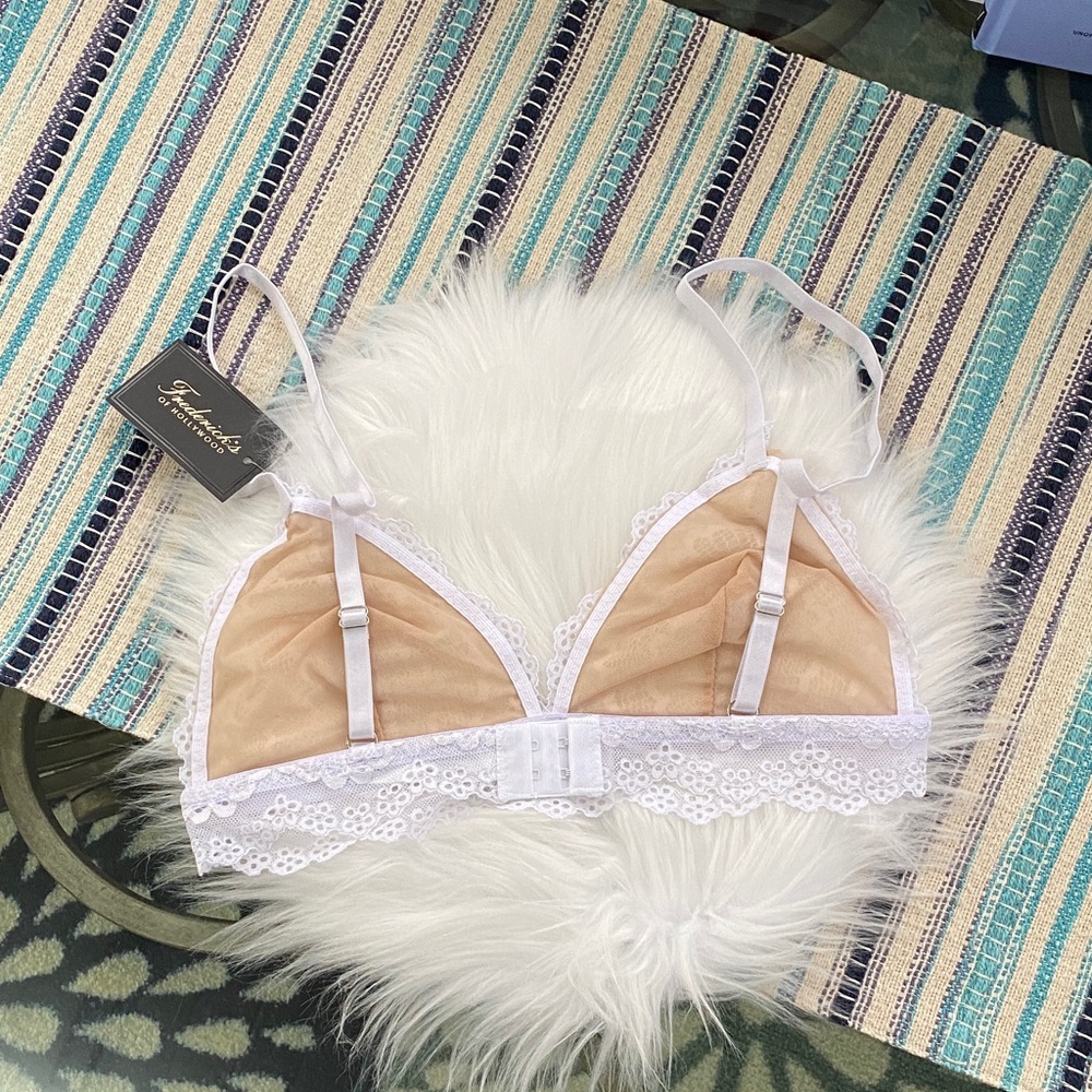Frederick's of Hollywood Caroline lace overlay triangle cup bralette size small - Picture 2 of 6